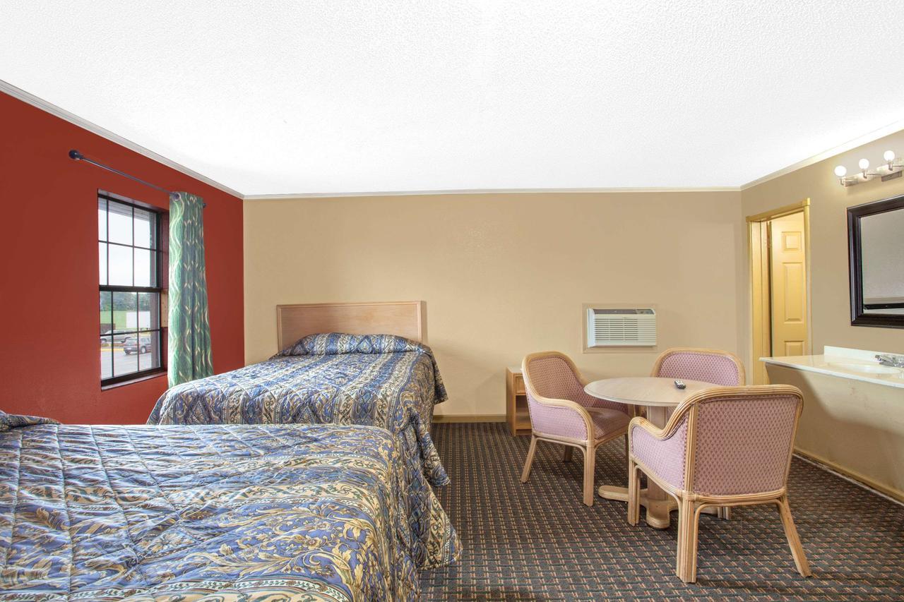 Knights Inn Wildersville Buitenkant foto